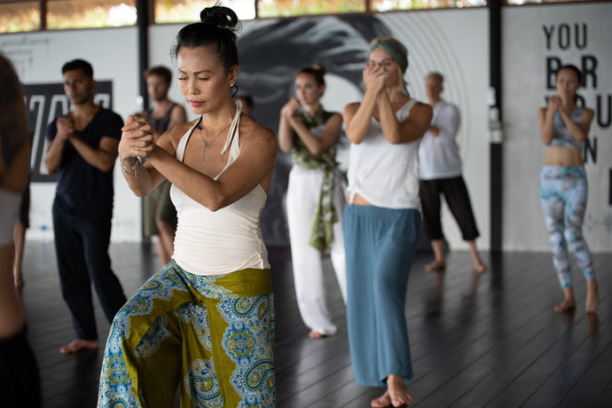 complete beginner exploring Qigong